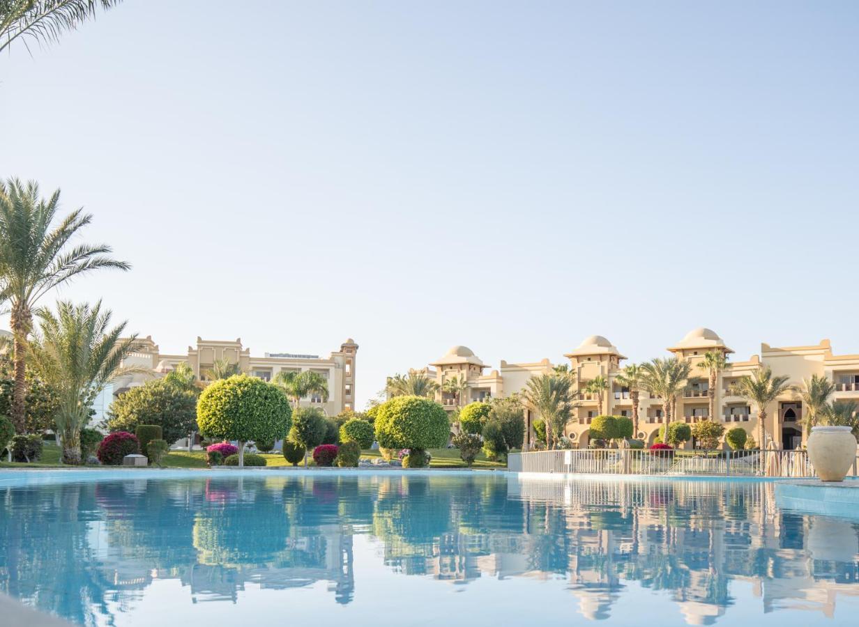 Serenity Alpha Beach - Ex Serenity Makadi Beach Екстериор снимка The resort's main pool